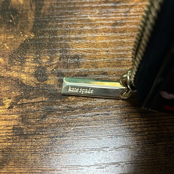 NWOT Kate Spade lips wallet - Picture 3 of 6